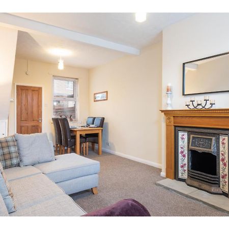 ヨークBeautiful 2 Bed With Free Parking - Pass The Keysアパートメント エクステリア 写真