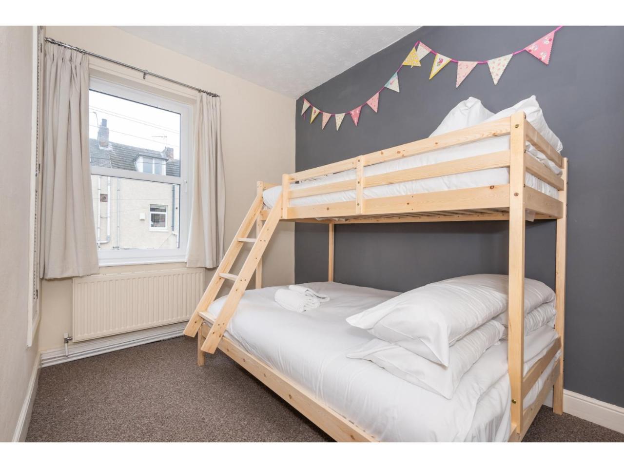 ヨークBeautiful 2 Bed With Free Parking - Pass The Keysアパートメント エクステリア 写真